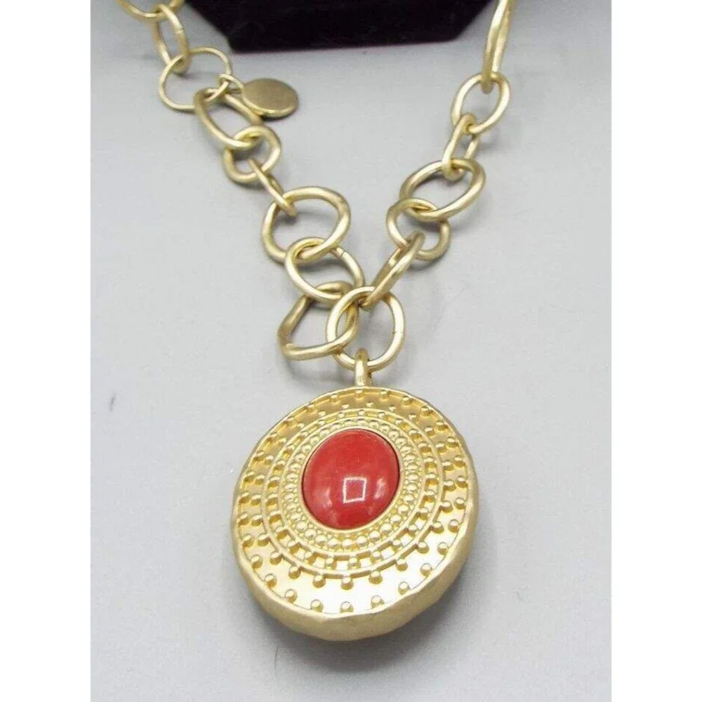 Chico's Nyssa Reversible Faux Carnelian White Jade Carbochan Chain 35